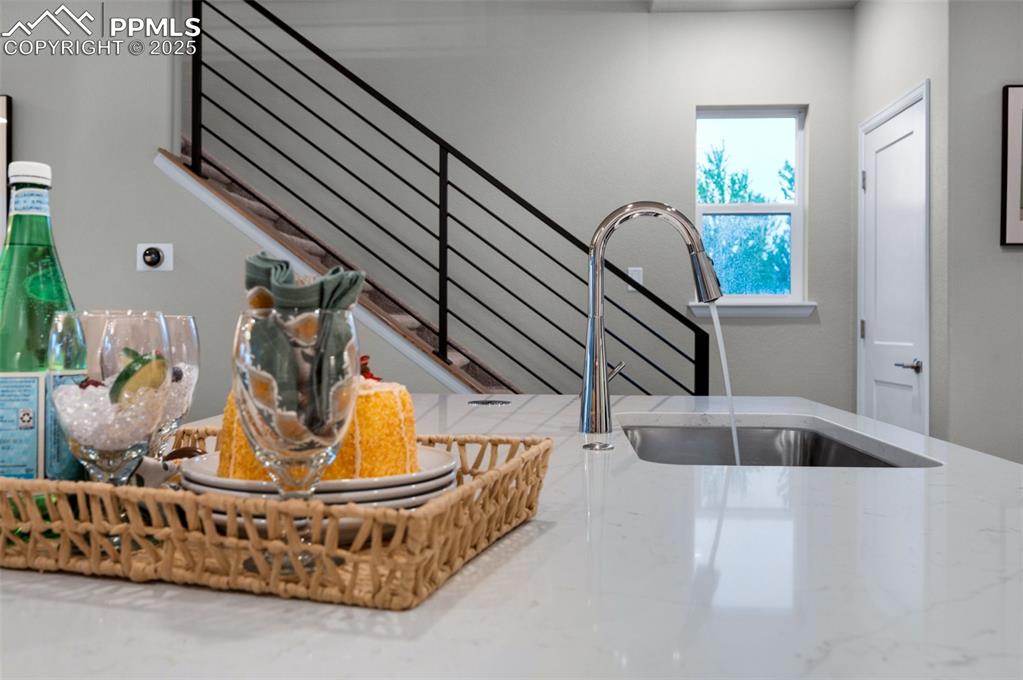 Image 13 of 42: Kitchen