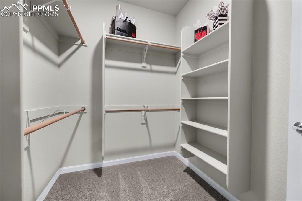 Image 29 of 42: Closet