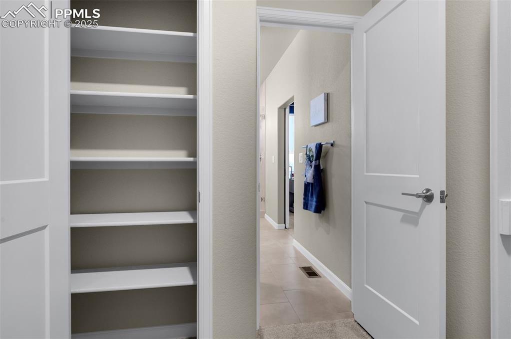 Image 30 of 42: Closet