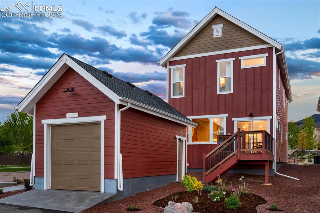 Image 41 of 42: Back of Structure