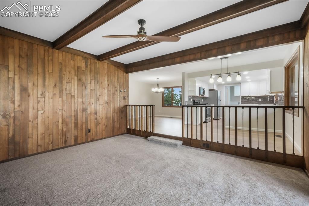Image 19 of 50: Family Room