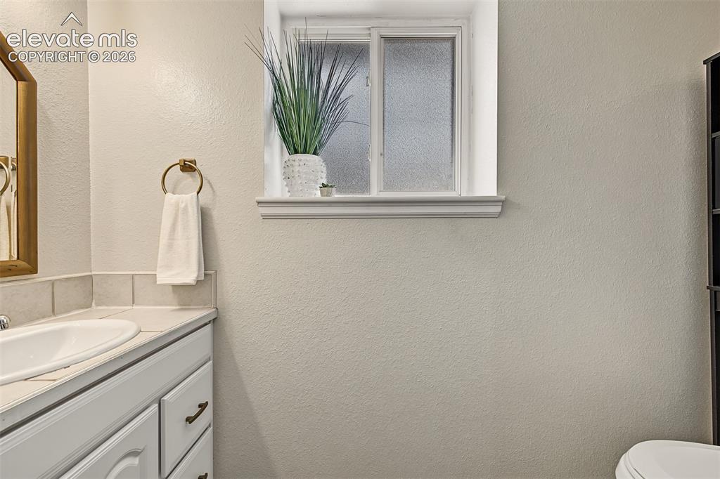 Image 21 of 41: Walk in Shower as well