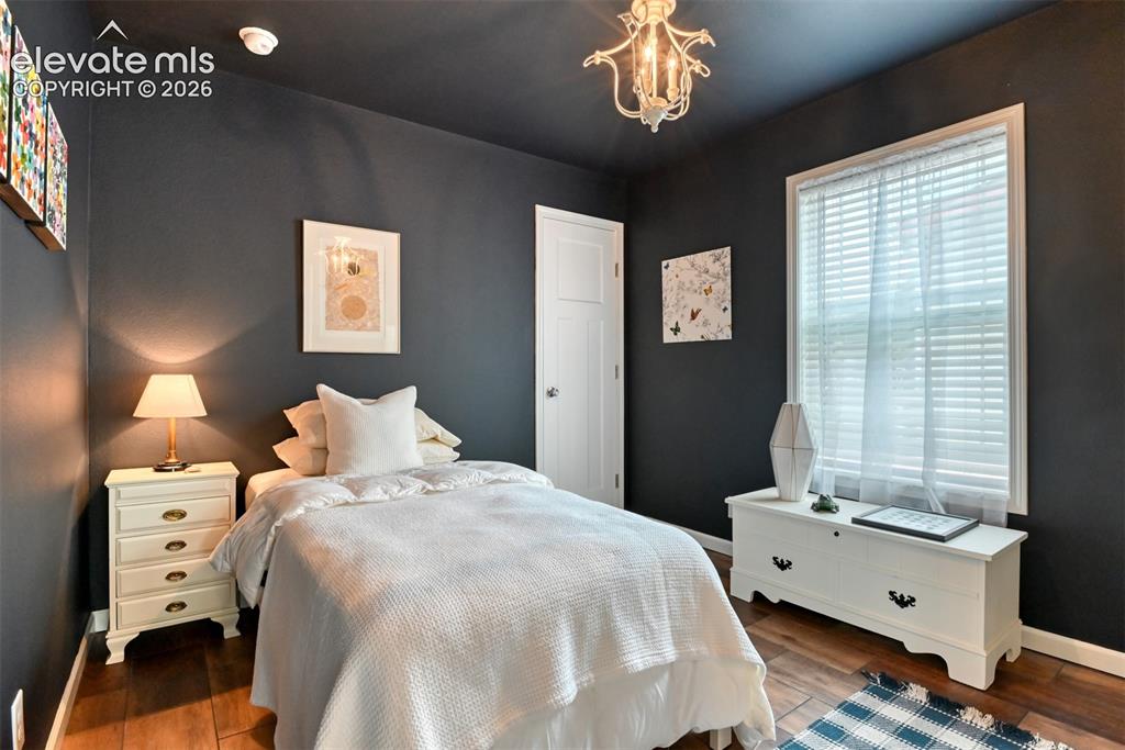Image 19 of 43: Bedroom
