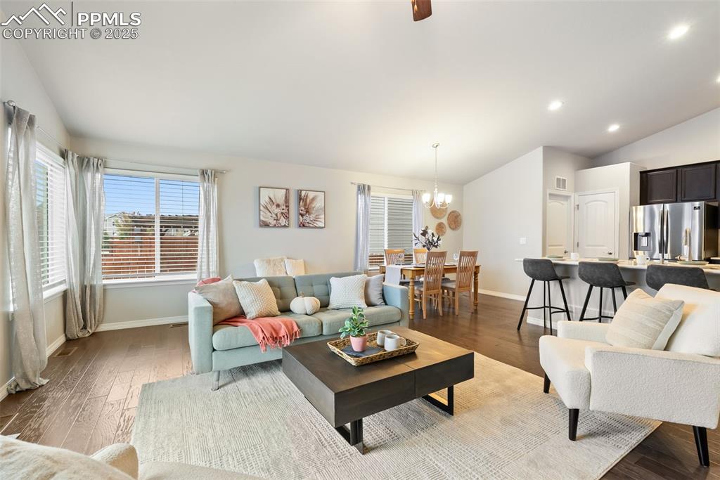 Image 17 of 43: Living Room