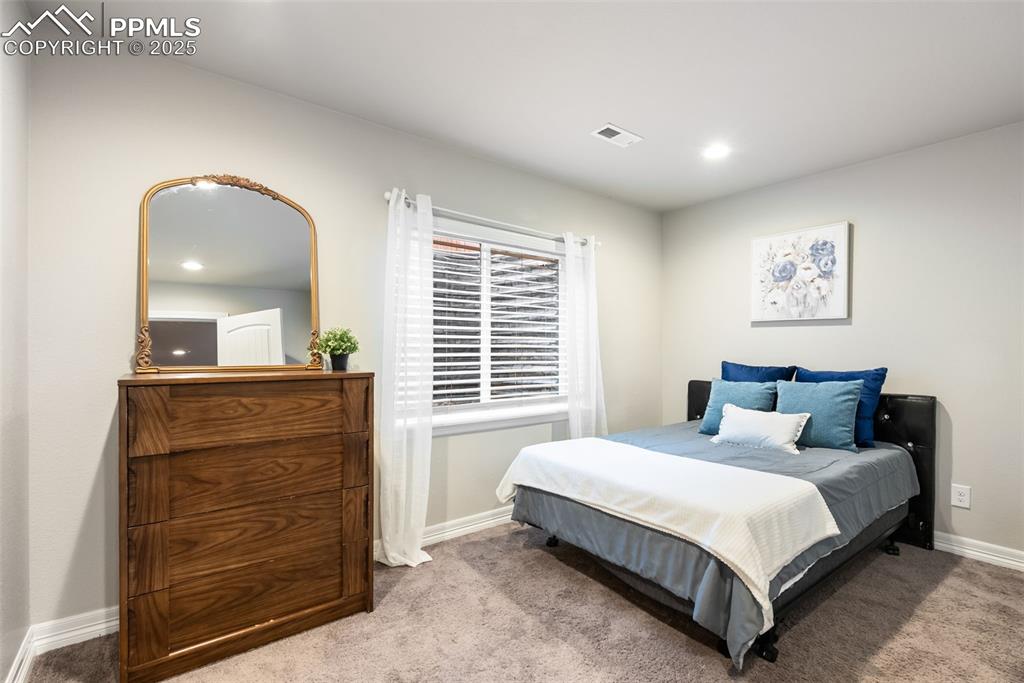 Image 37 of 43: Bedroom