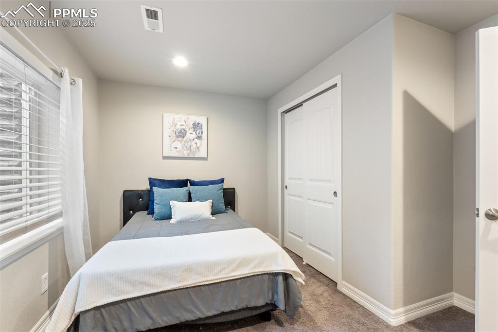 Image 38 of 43: Bedroom