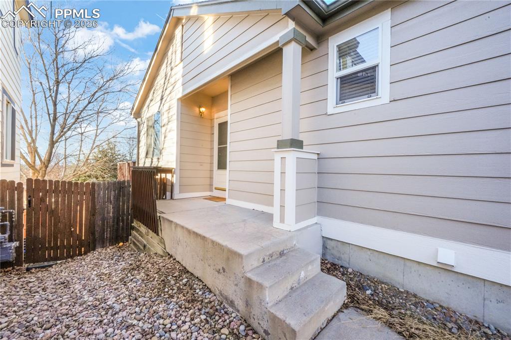Image 7 of 50: Entry to front of home 