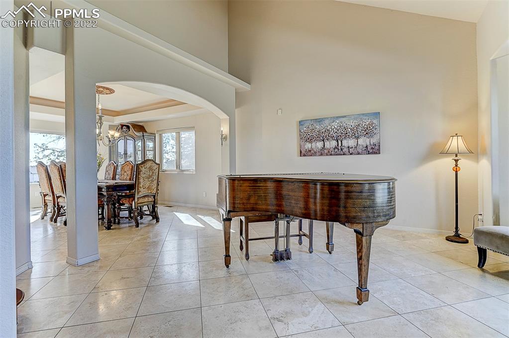 Listing 5196129, Image 4 of 39