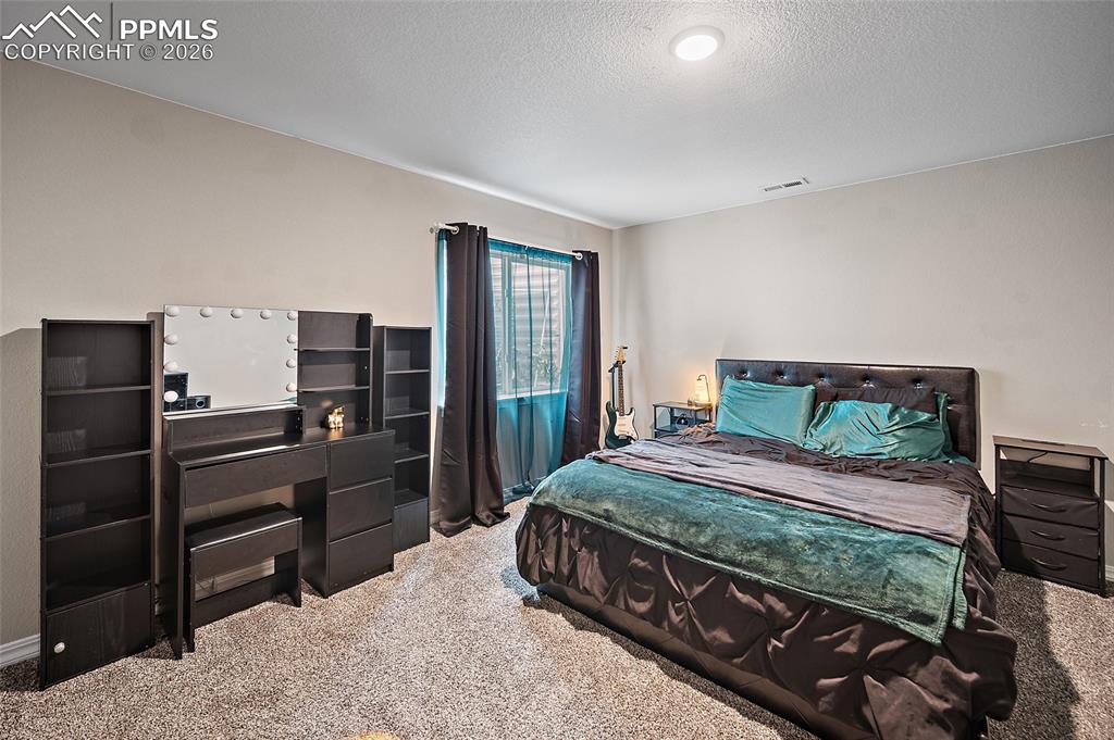 Image 43 of 49: Bedroom