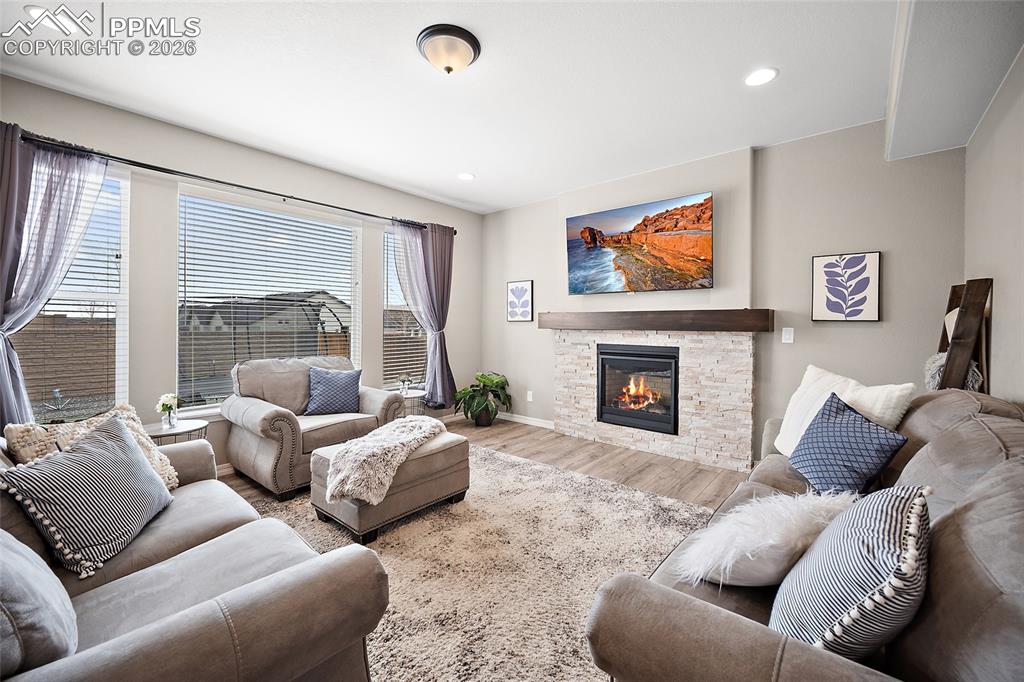 Image 5 of 49: Living Room