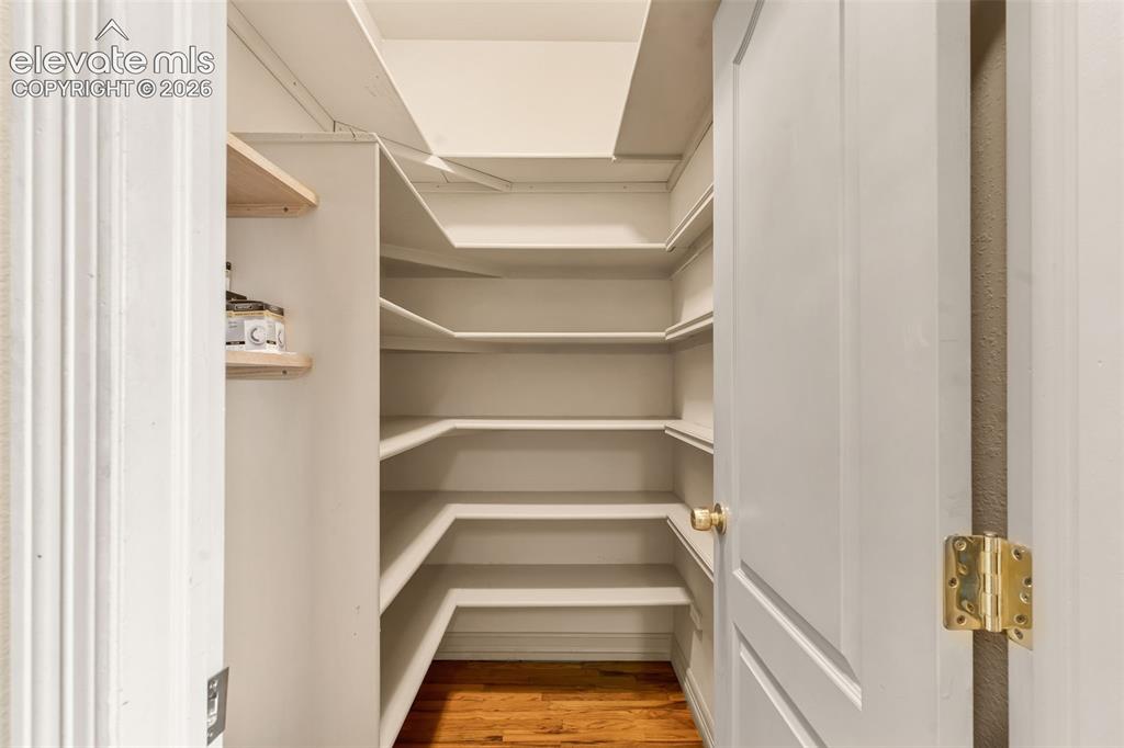 Image 14 of 50: Pantry