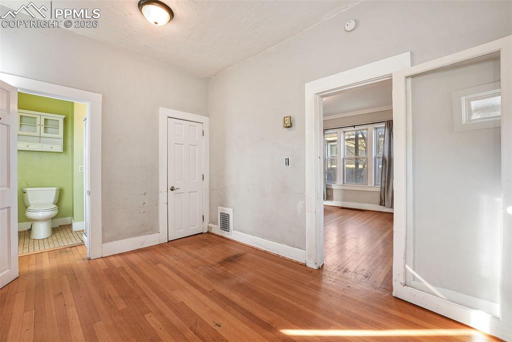 Image 14 of 49: Bedroom