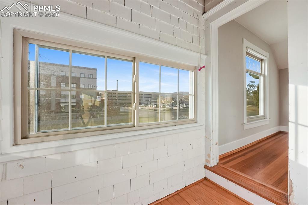 Image 36 of 49: Sun Room