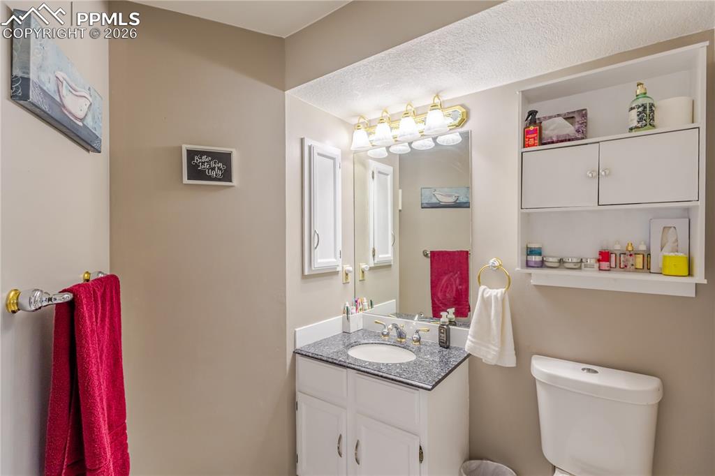 Image 13 of 50: main