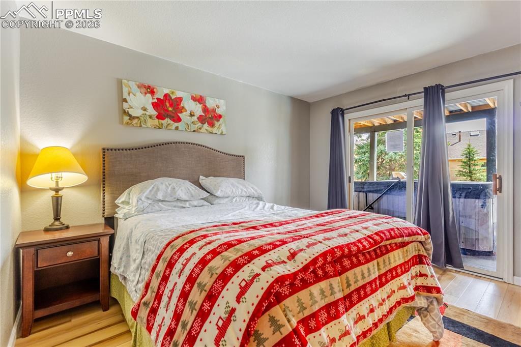 Image 28 of 50: Mother-in-law bedroom1