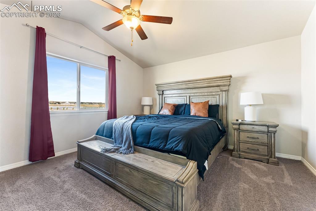 Image 15 of 35: Bedroom