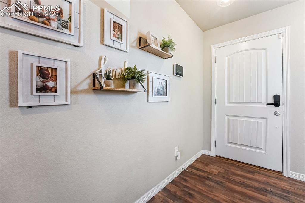 Image 3 of 35: Entry