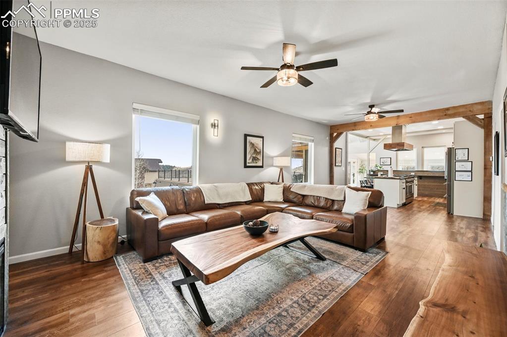 Image 8 of 45: Living Room