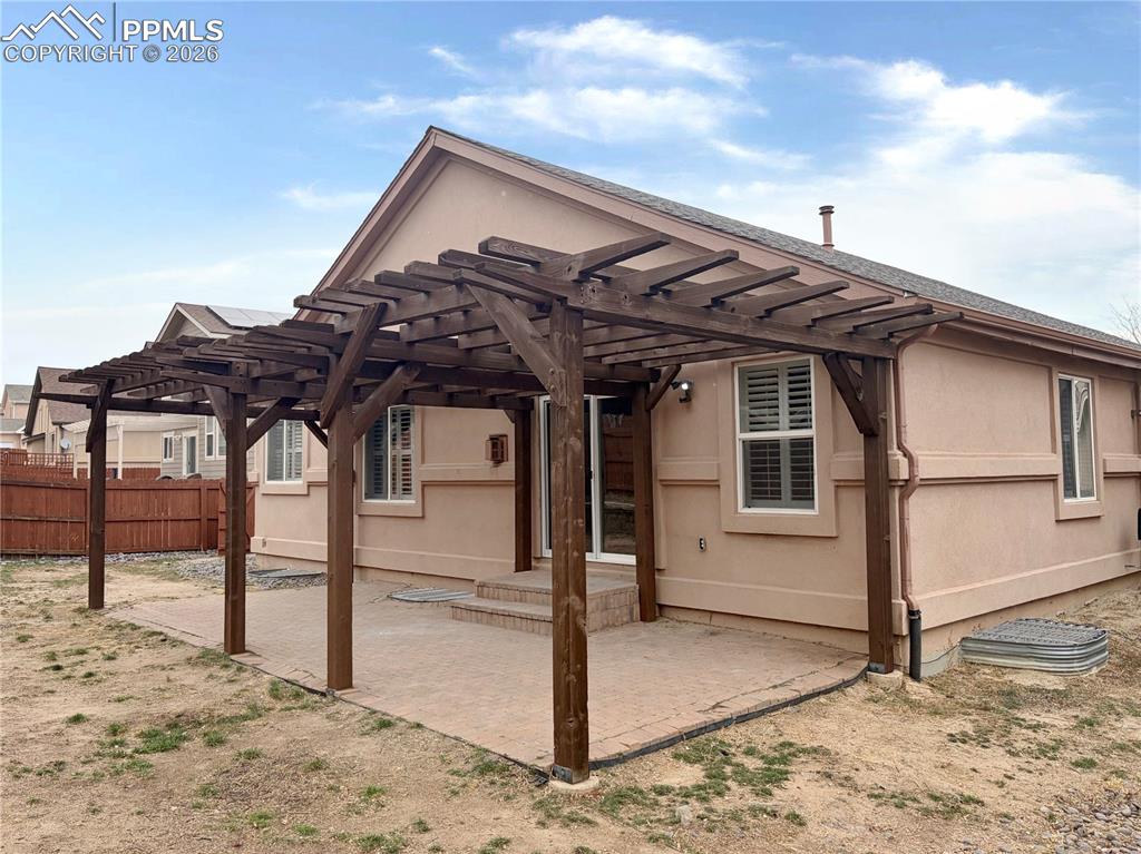 Image 45 of 47: Back of Structure