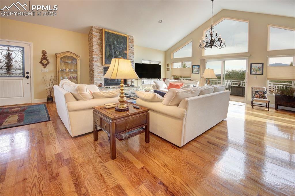 Image 5 of 36: Beautiful hardwood flooring throughout