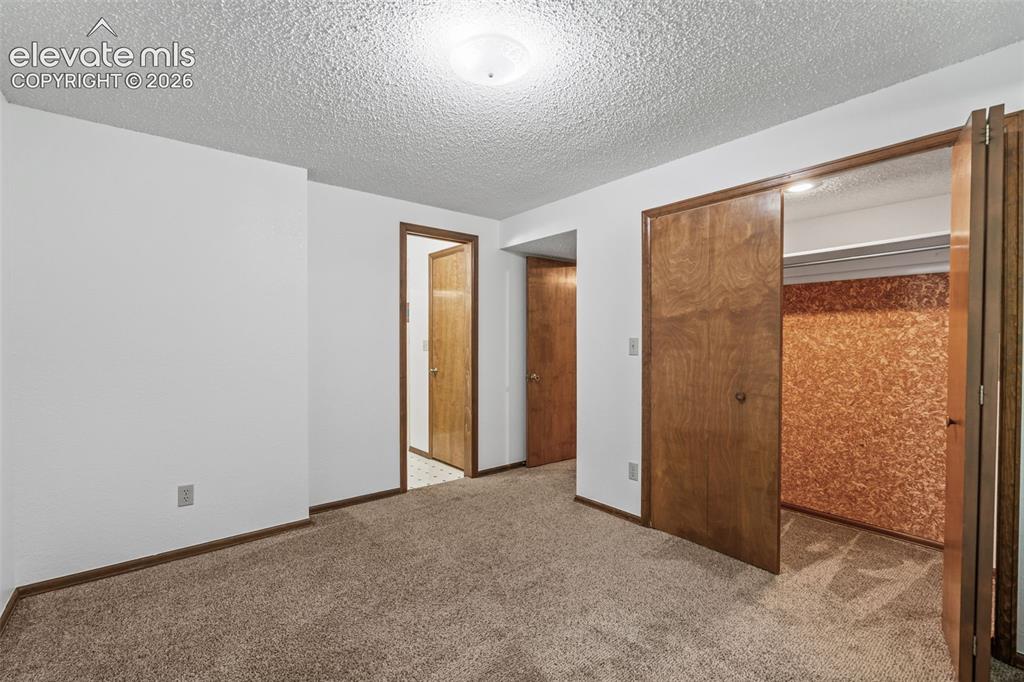 Image 41 of 50: Basement Bedroom4