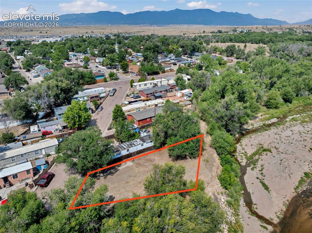 Image 4 of 11: Property Lines are Approximate and not a survey