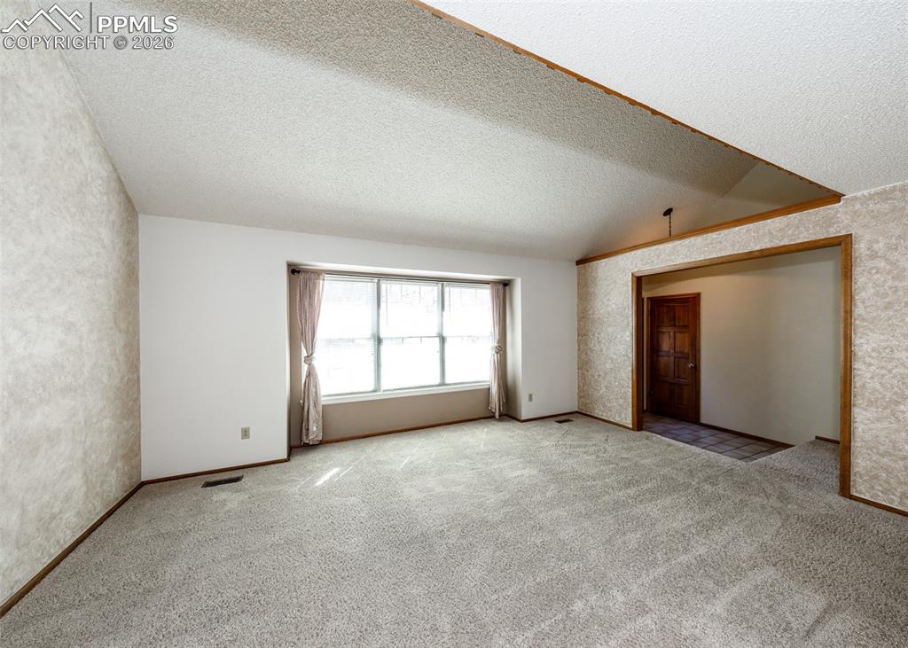 Image 15 of 34: Family Room