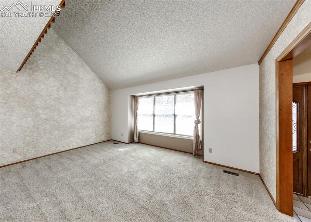 Image 16 of 34: Family Room