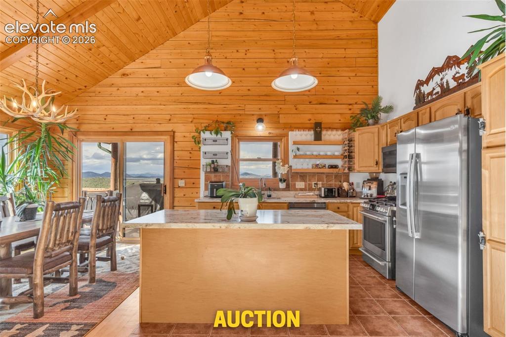 Image 11 of 42: Kitchen