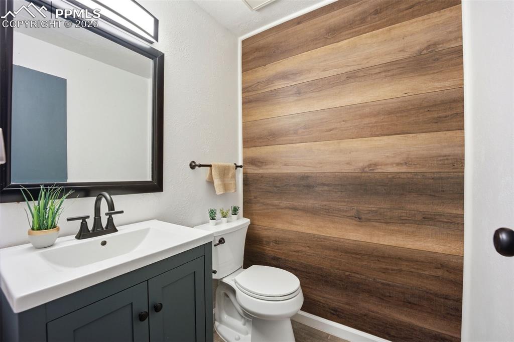 Image 10 of 46: Bathroom