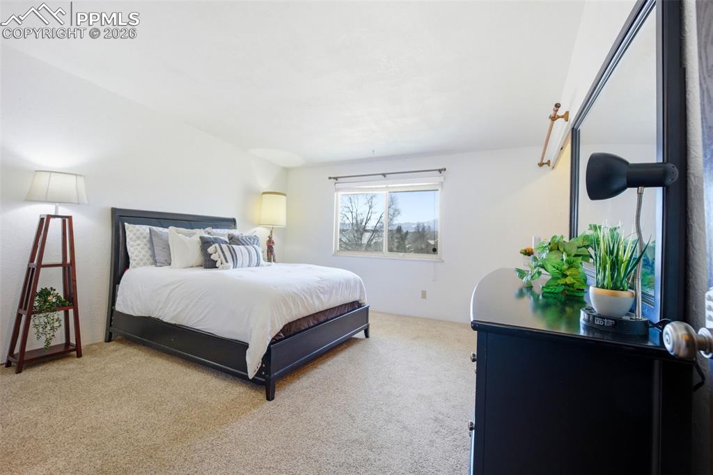 Image 20 of 46: Bedroom