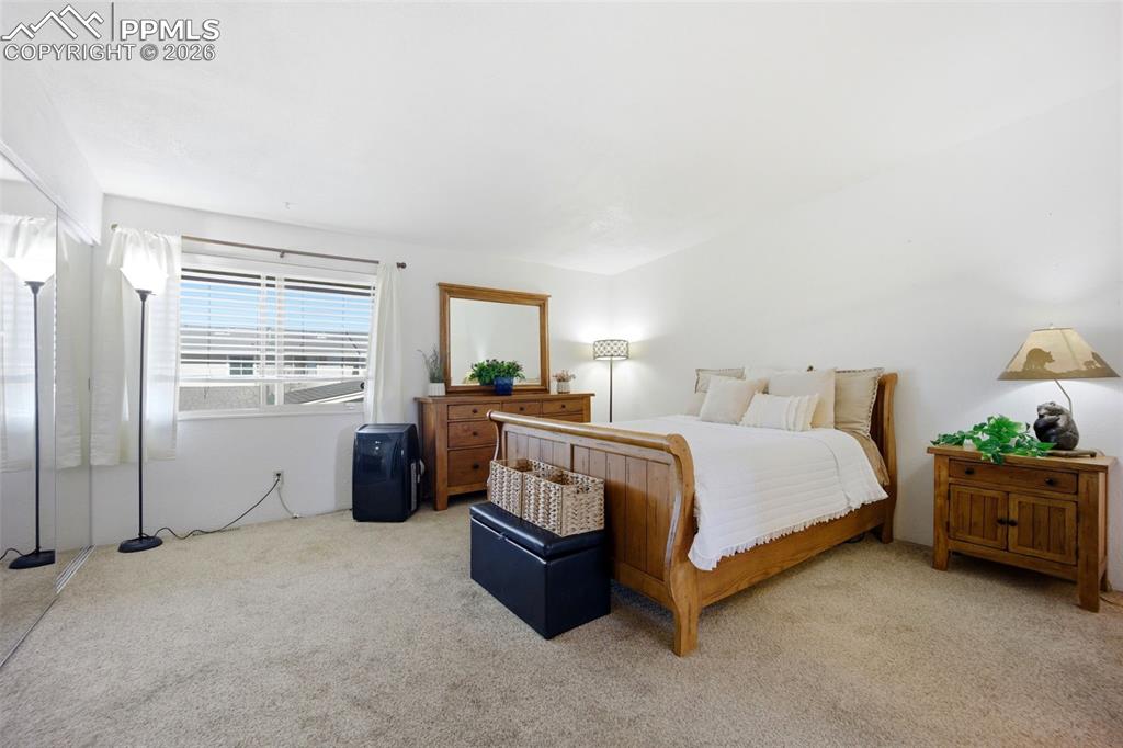 Image 30 of 46: Bedroom