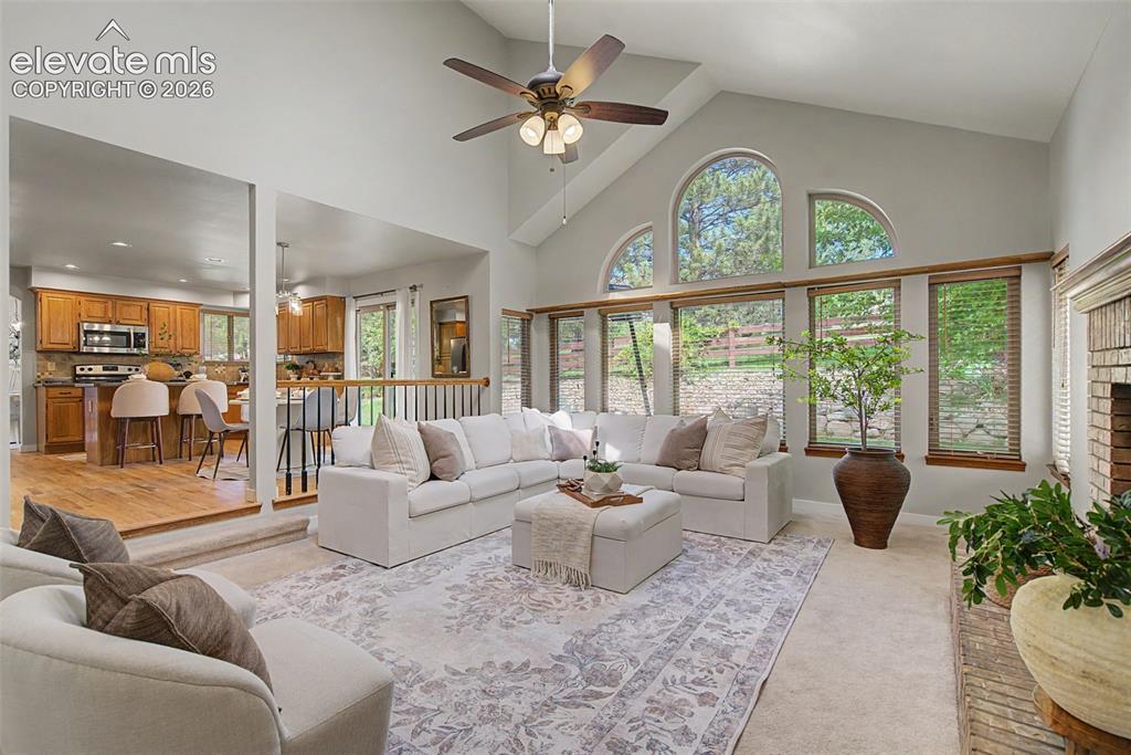 Image 15 of 41: Family Room