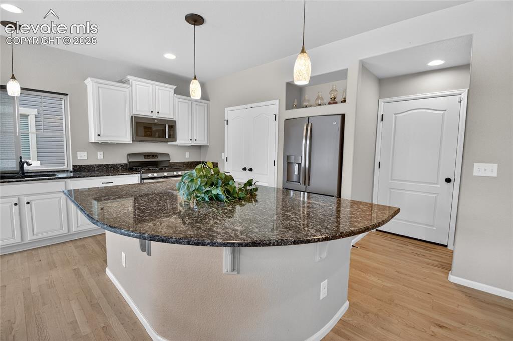 Image 12 of 38: Kitchen