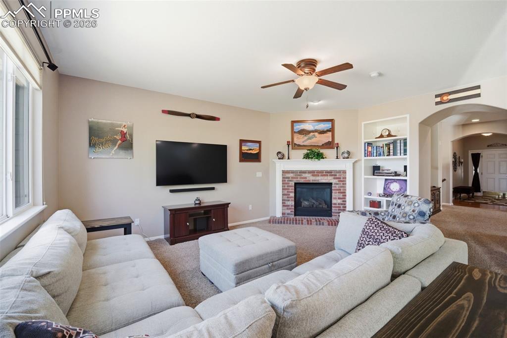 Image 11 of 45: Living Room