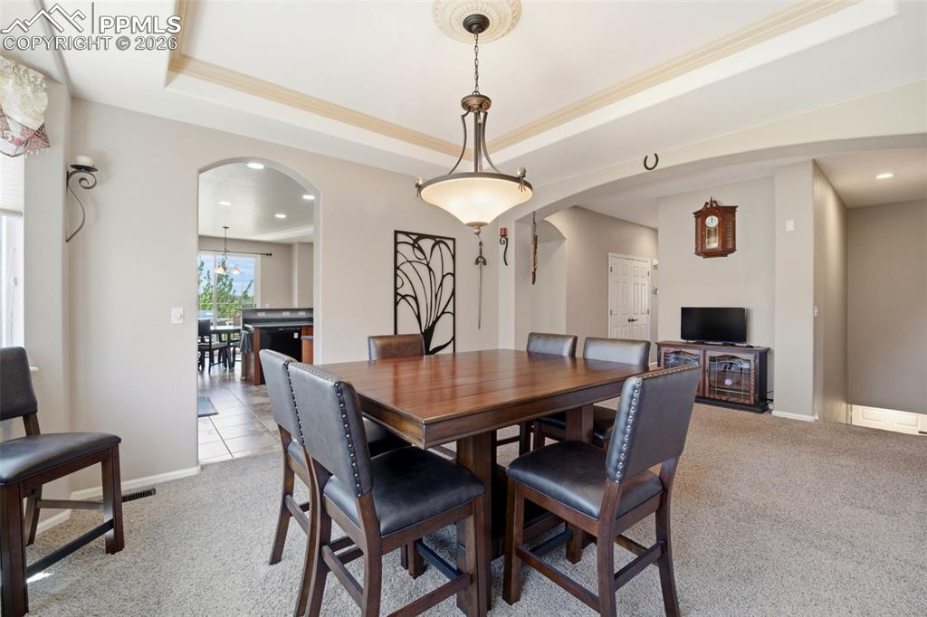 Image 7 of 45: Dining Area