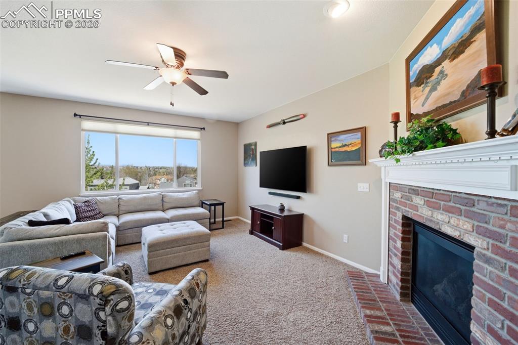 Image 9 of 45: Living Room