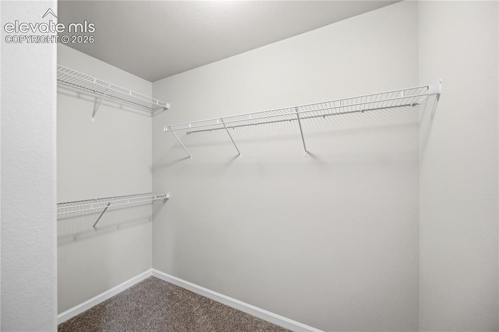 Image 22 of 44: huge closet