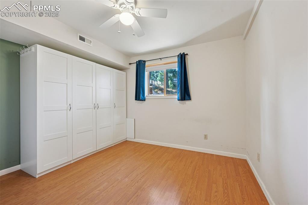 Image 42 of 47: Bedroom