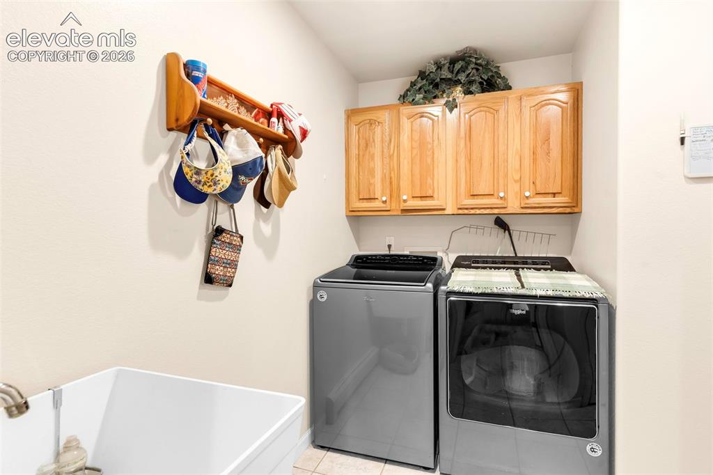 Image 22 of 48: Laundry