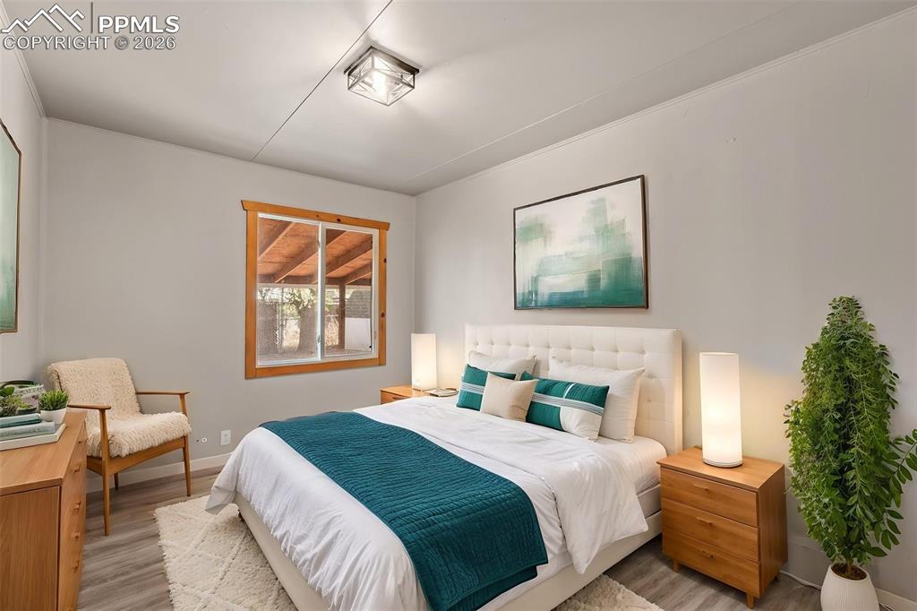 Image 29 of 49: Bedroom