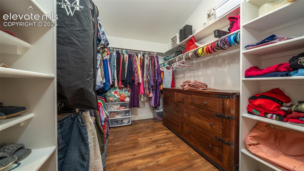 Image 17 of 42: Closet