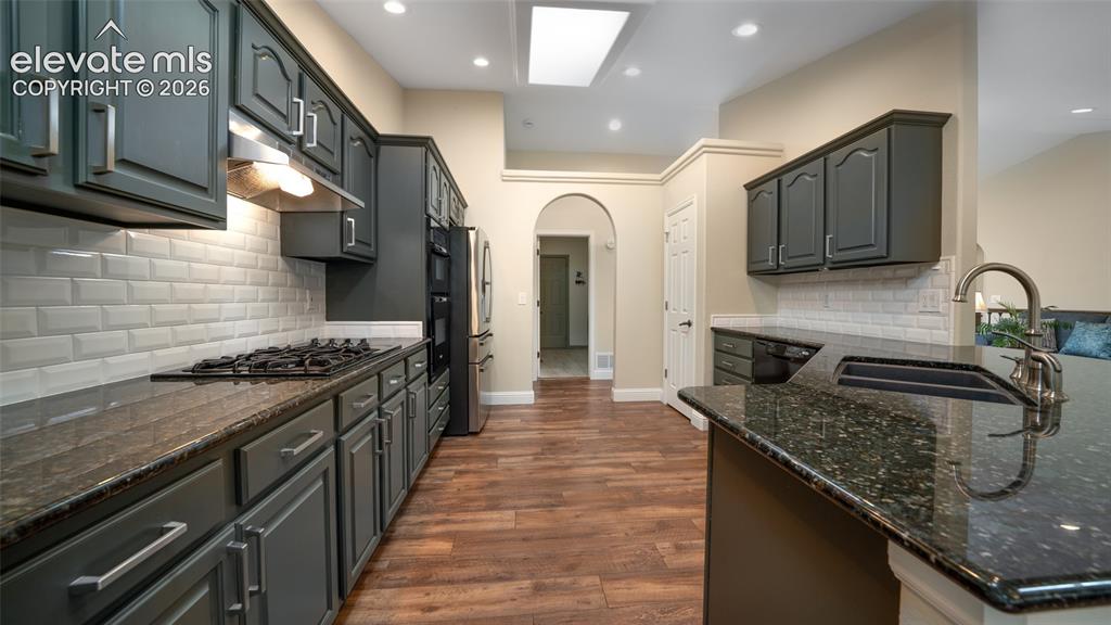 Image 8 of 42: Kitchen