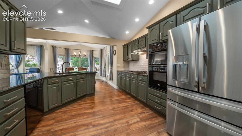 Image 9 of 42: Kitchen