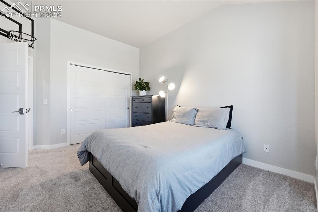 Image 38 of 44: Bedroom