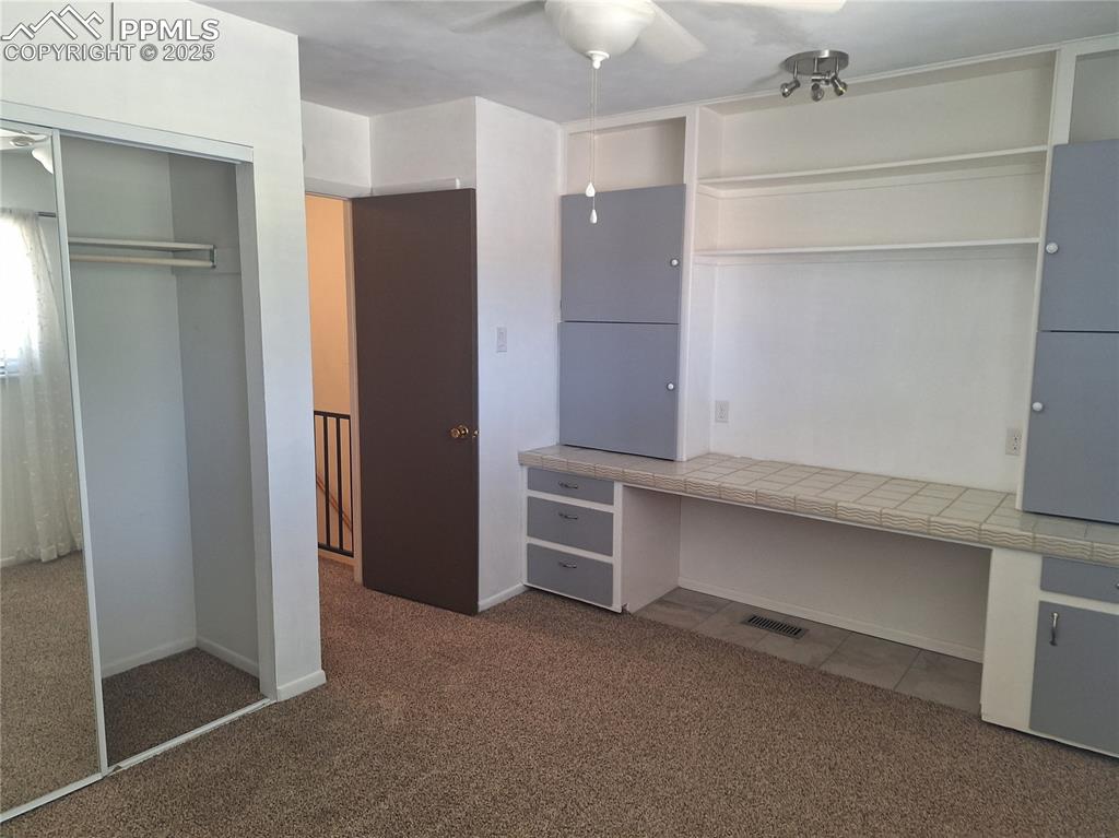 Image 24 of 28: Bedroom