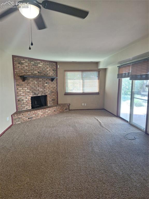 Image 8 of 28: Living Room