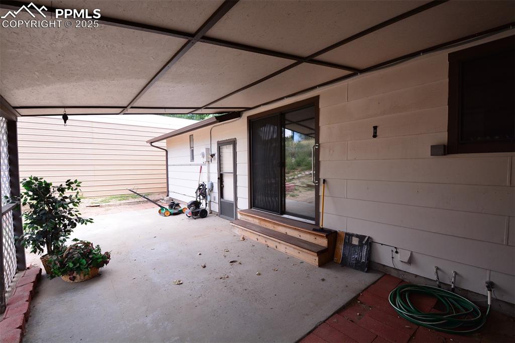 Image 31 of 31: Patio