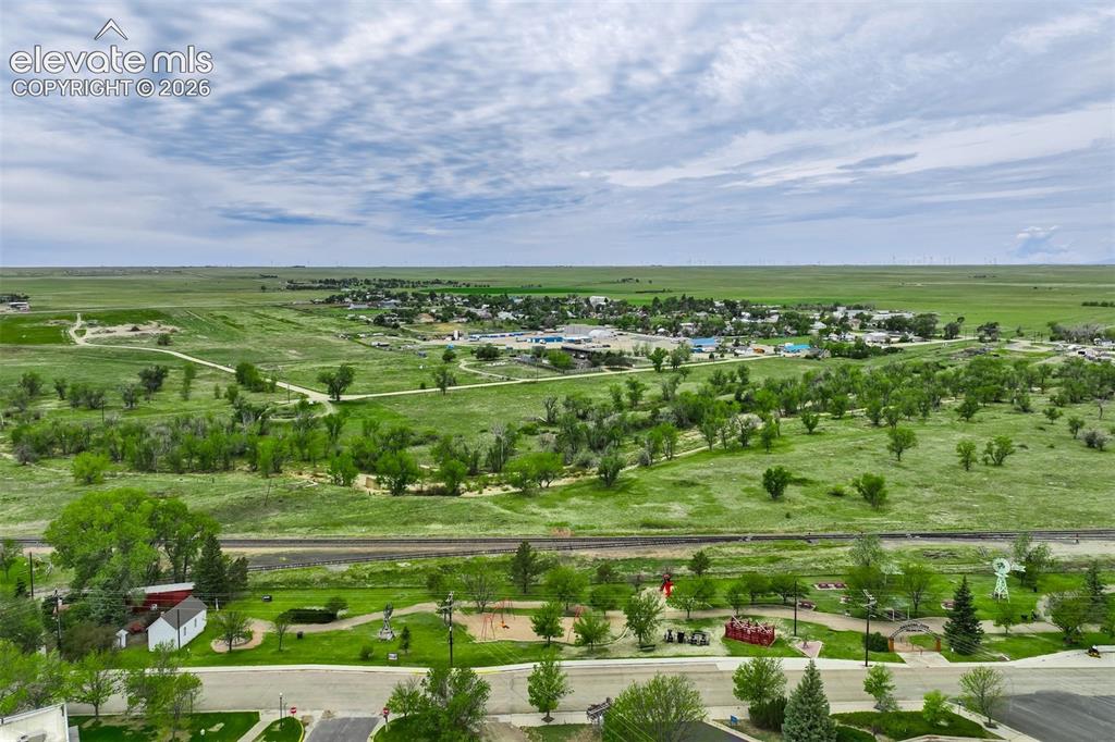 Image 50 of 50: Convenient location provides a balance of country surroundings and highway