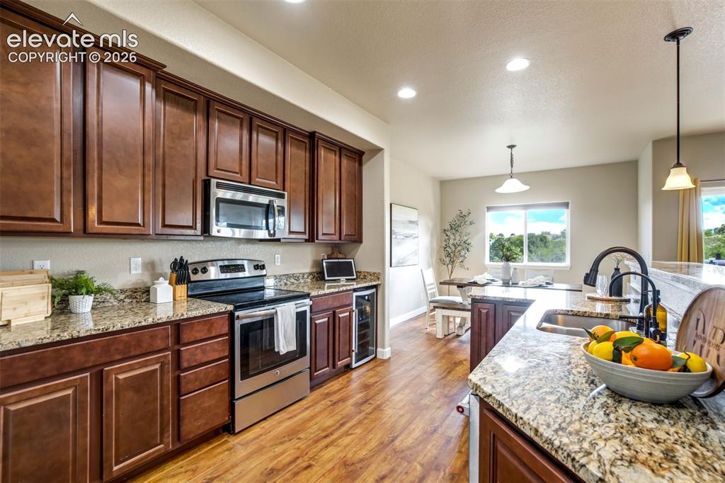 Image 9 of 47: This kitchen will impress & deliver on the 